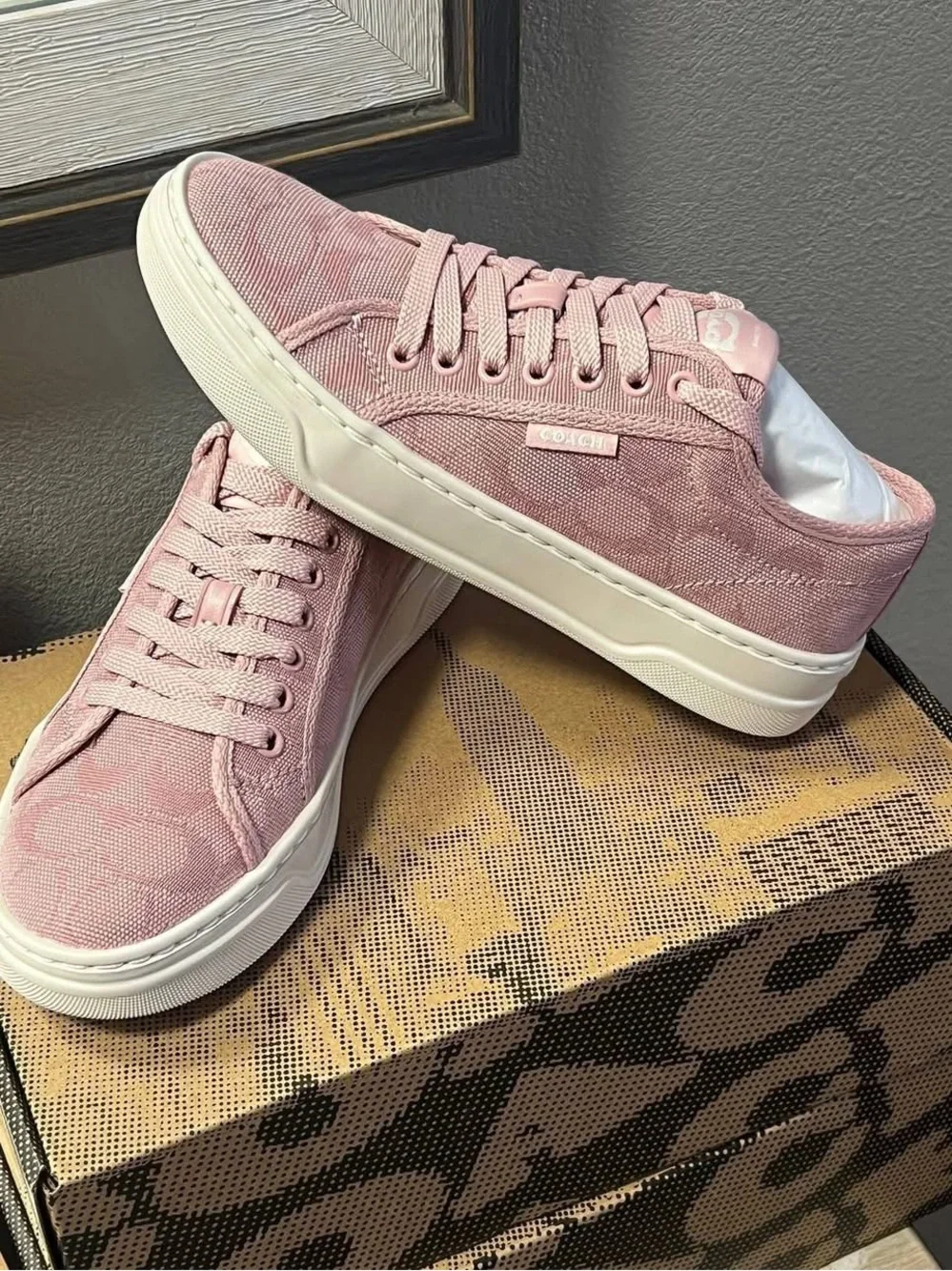 Coach women Canvas Sneaker,Pink Color - Picture 4 of 4